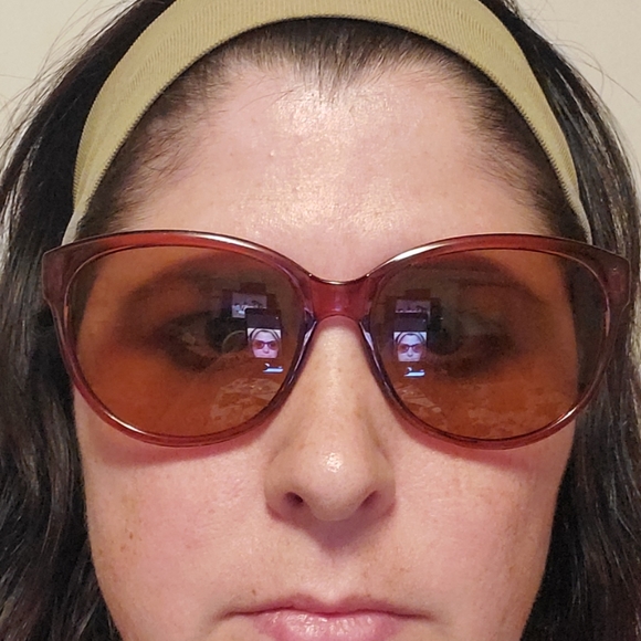 2 Pair Sunglasses - Oversized and Wayfarer - Picture 5 of 6